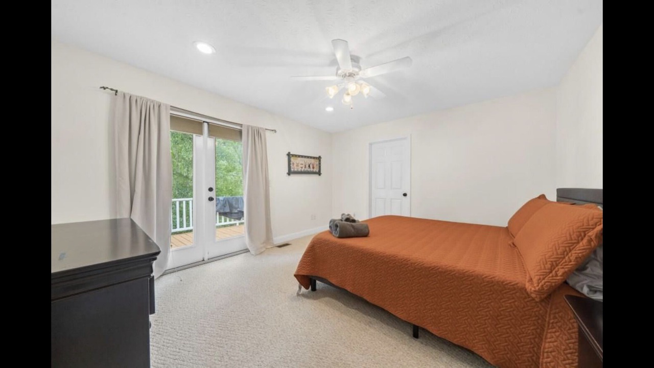 Photo of Bedroom in Eatonton