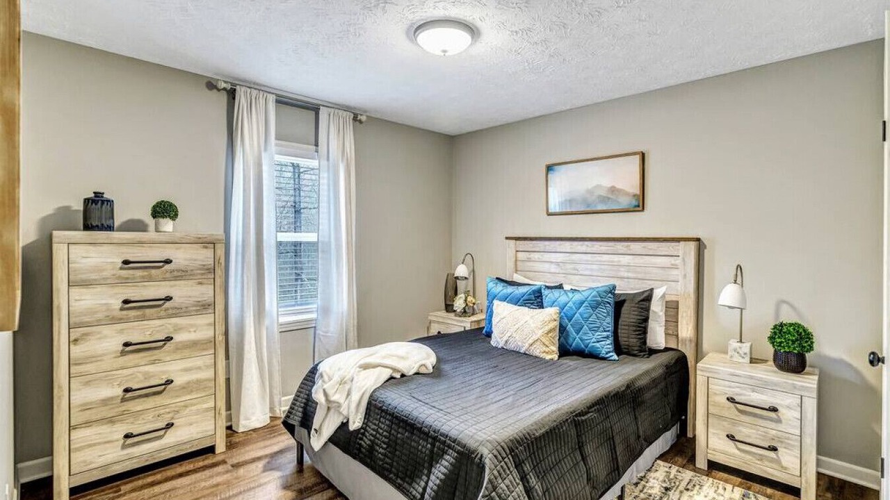 Photo of Bedroom in Powder Springs