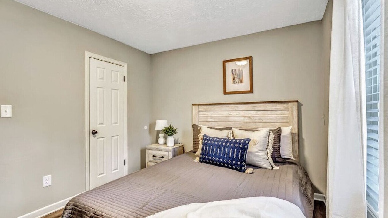 Photo of Bedroom in Powder Springs