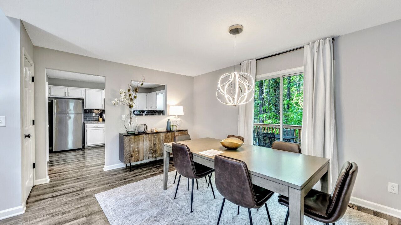 Photo of Livingroom in Kennesaw