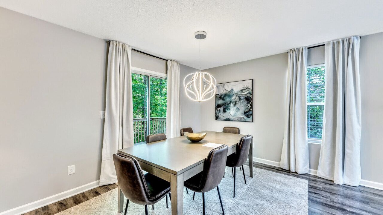 Photo of Livingroom in Kennesaw