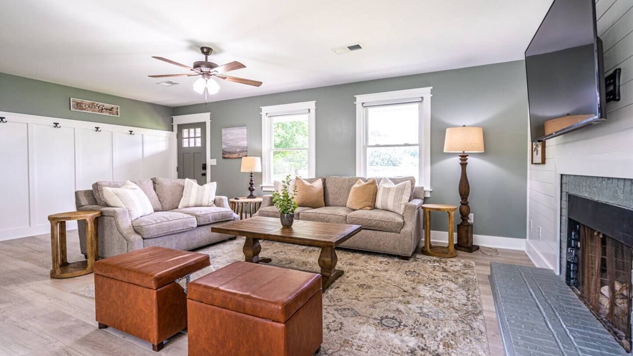 Photo of Livingroom in Madison