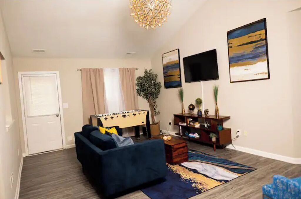 Photo of Livingroom in University Place