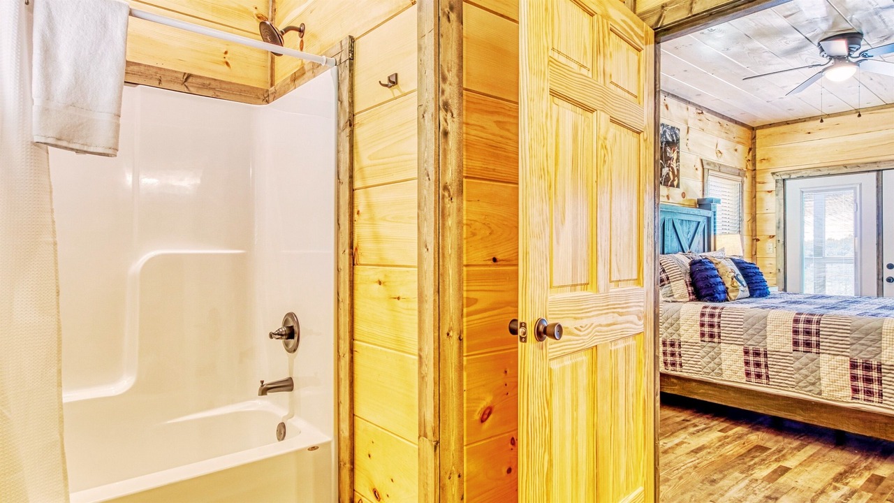 Photo of Bathroom in Sevierville