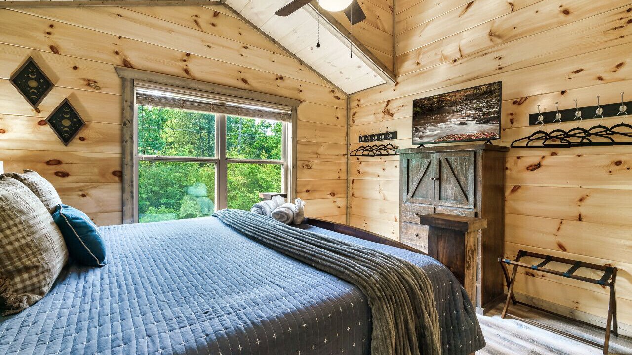 Photo of Bedroom in Sevierville