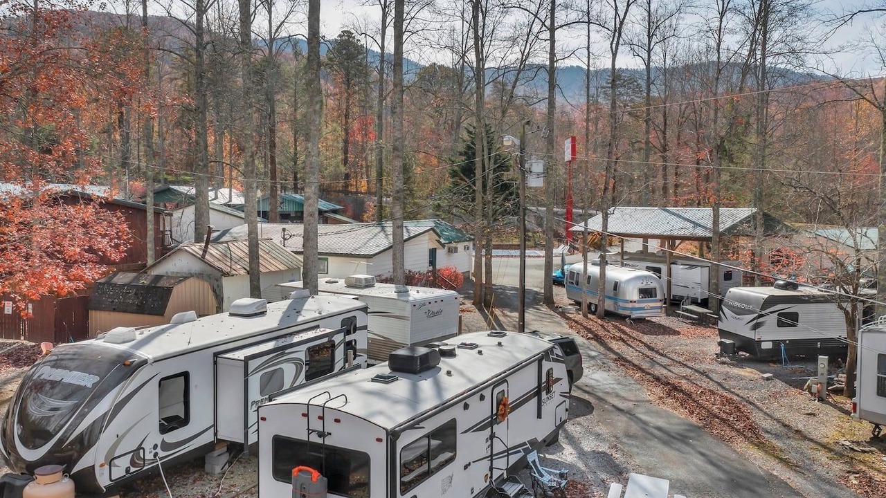 Photo of Others in Gatlinburg