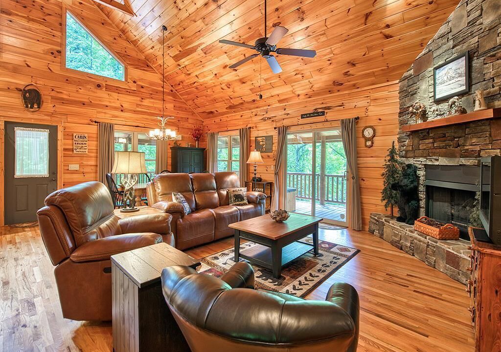 Photo of Livingroom in Waynesville