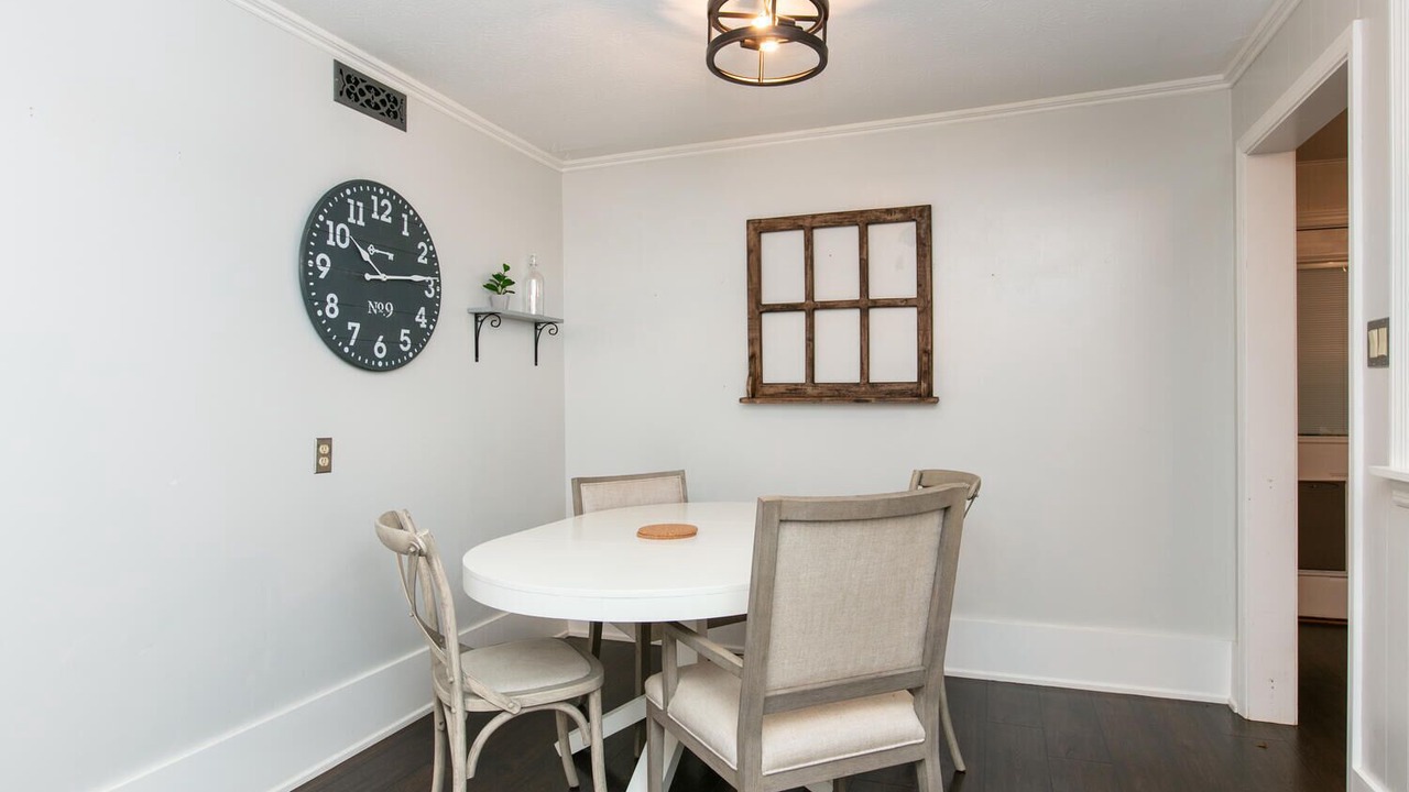 Photo of Livingroom in Asheville