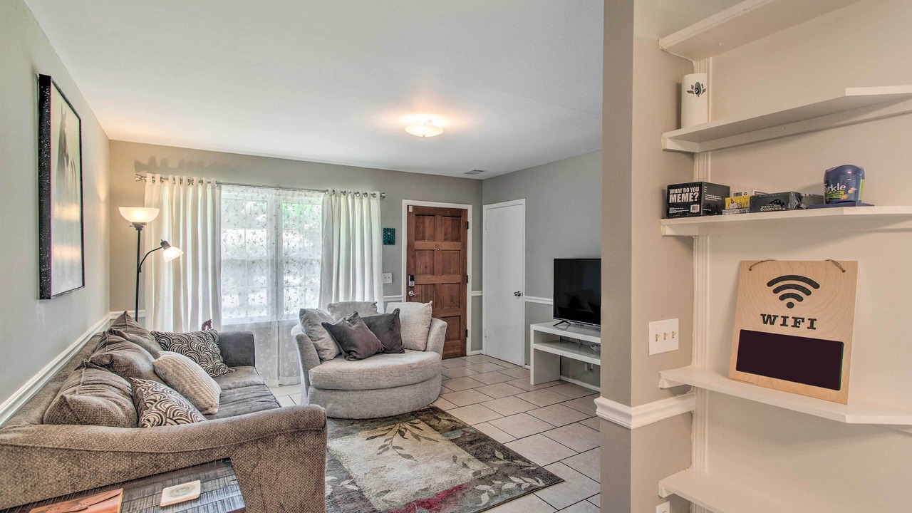 Photo of Bedroom in Country Club Estates