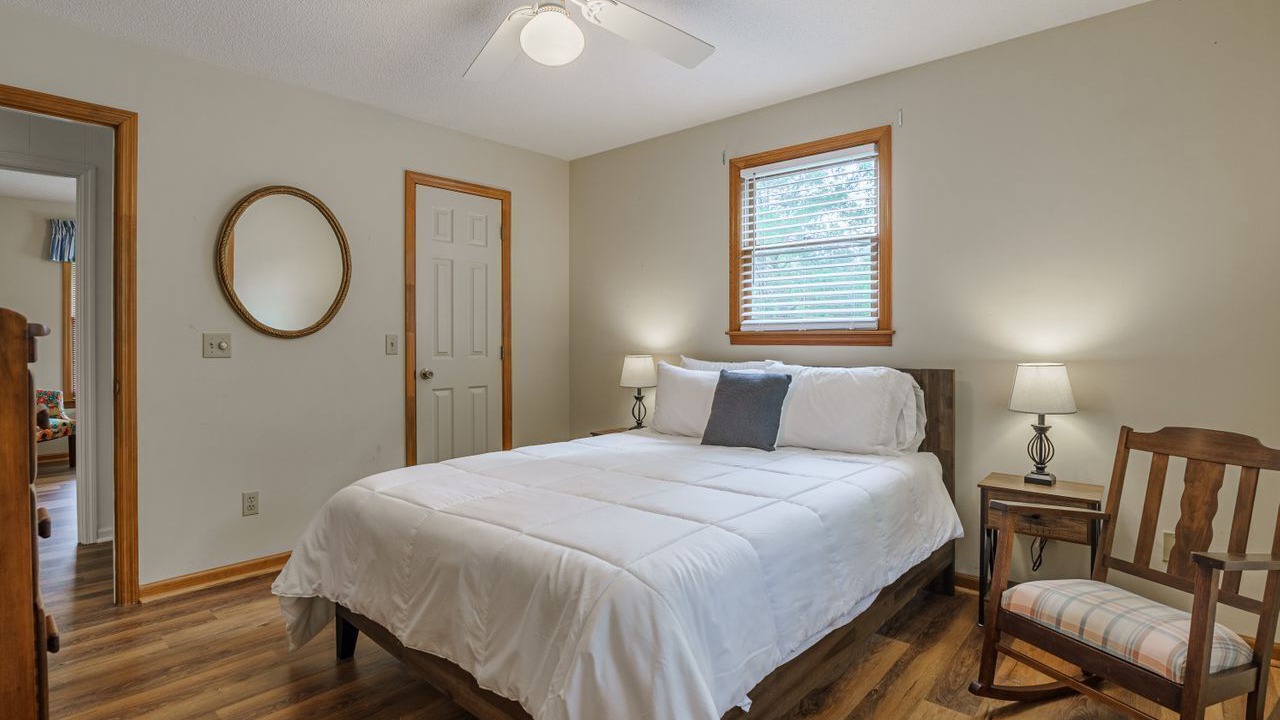 Photo of Bedroom in Newberry Shores