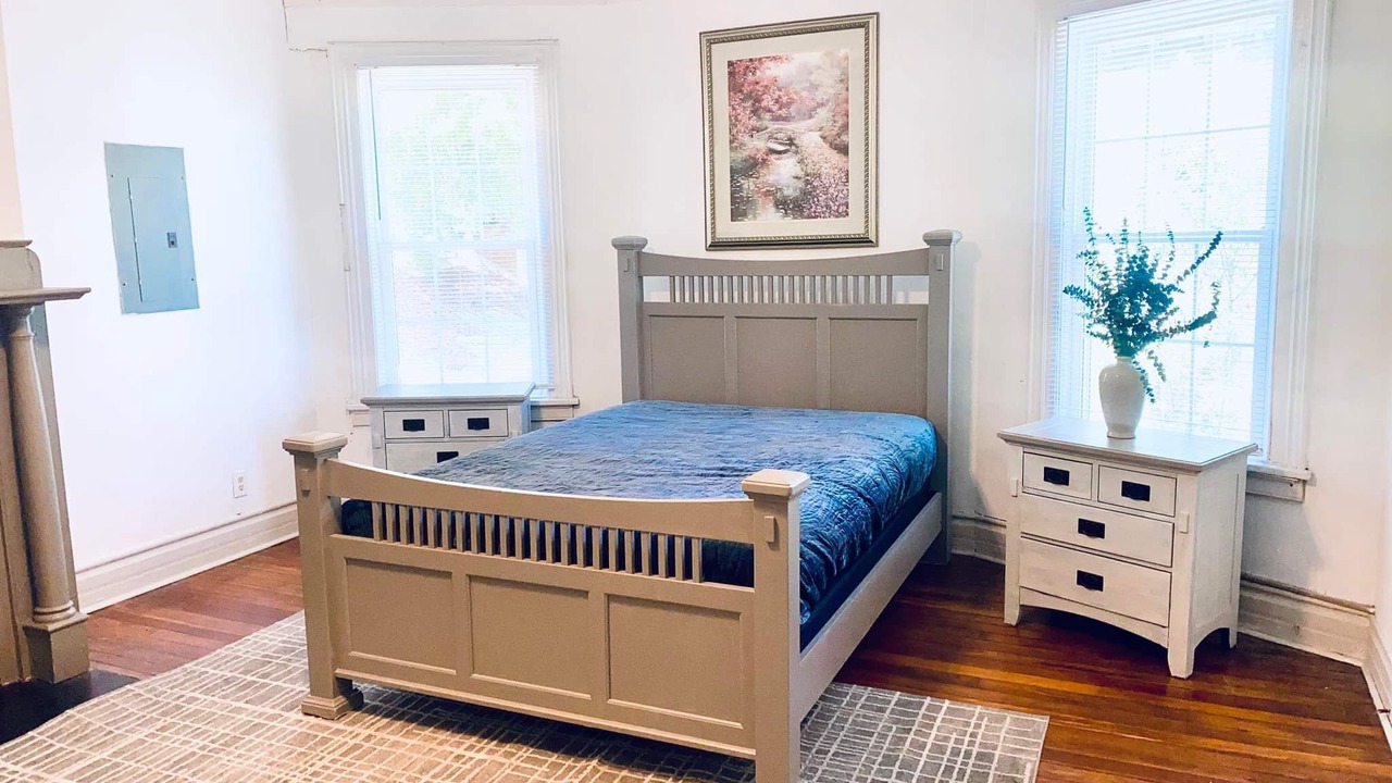Photo of Bedroom in Summerville