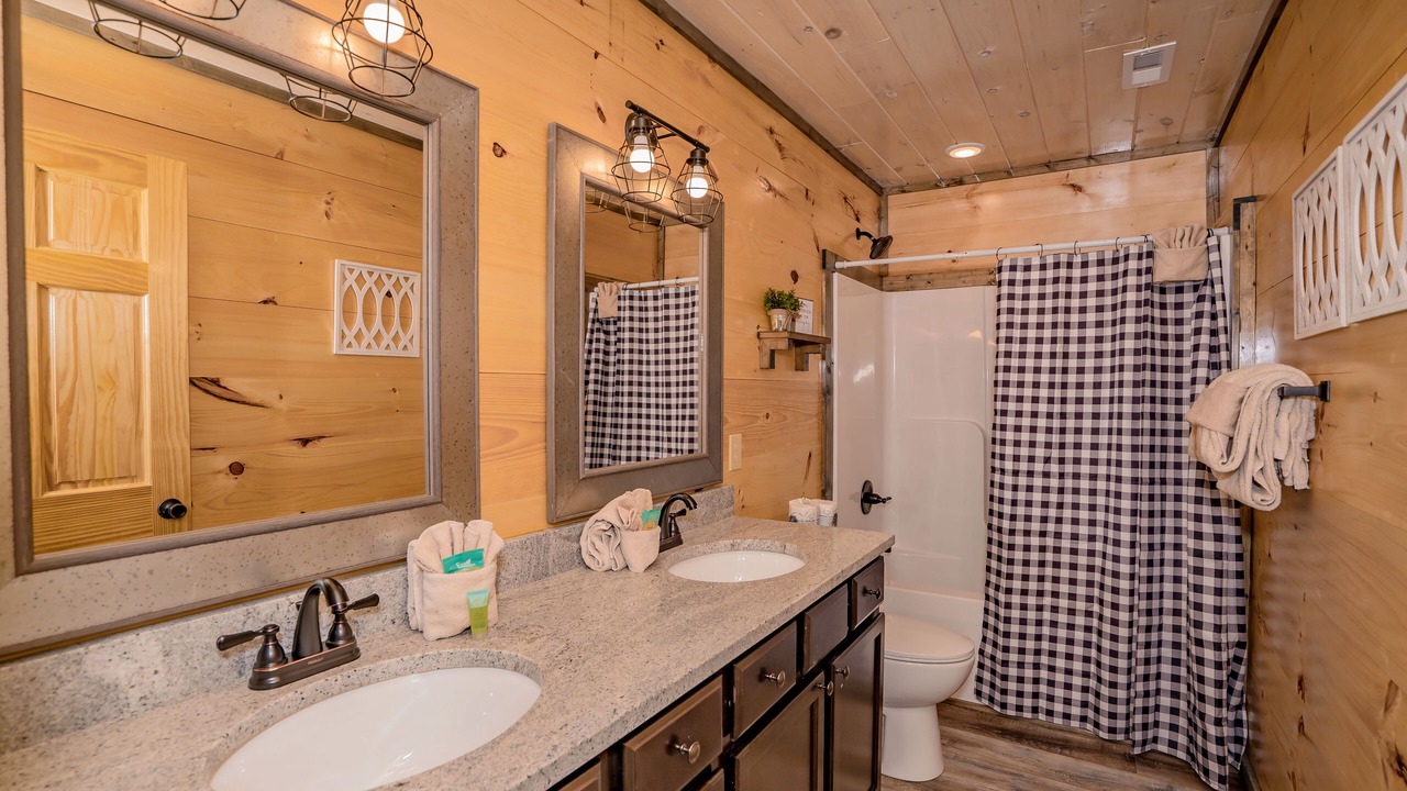 Photo of Bathroom in Sevierville