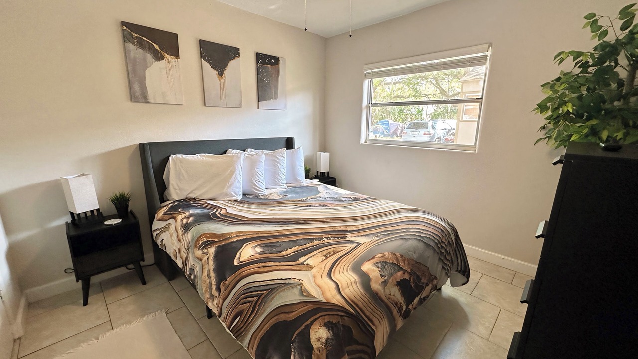 Photo of Bedroom in Colonialtown South