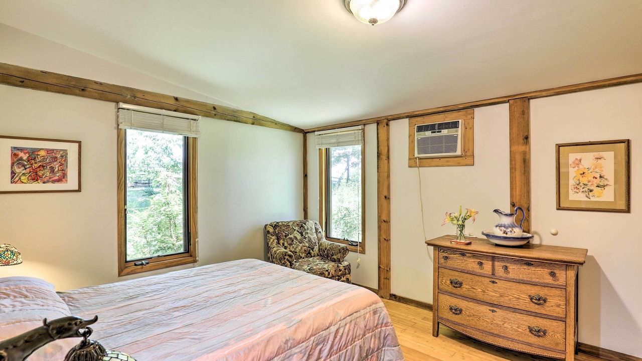 Photo of Bedroom in Marshall