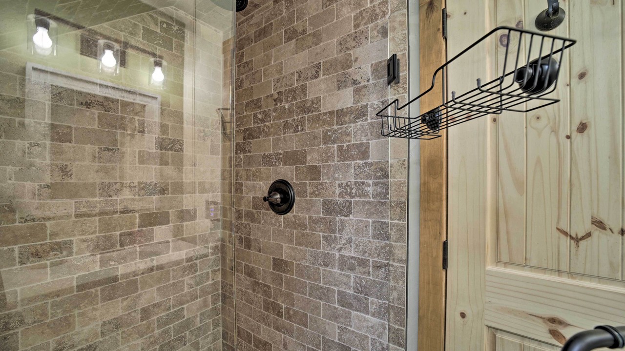 Photo of Bathroom in Maggie Valley