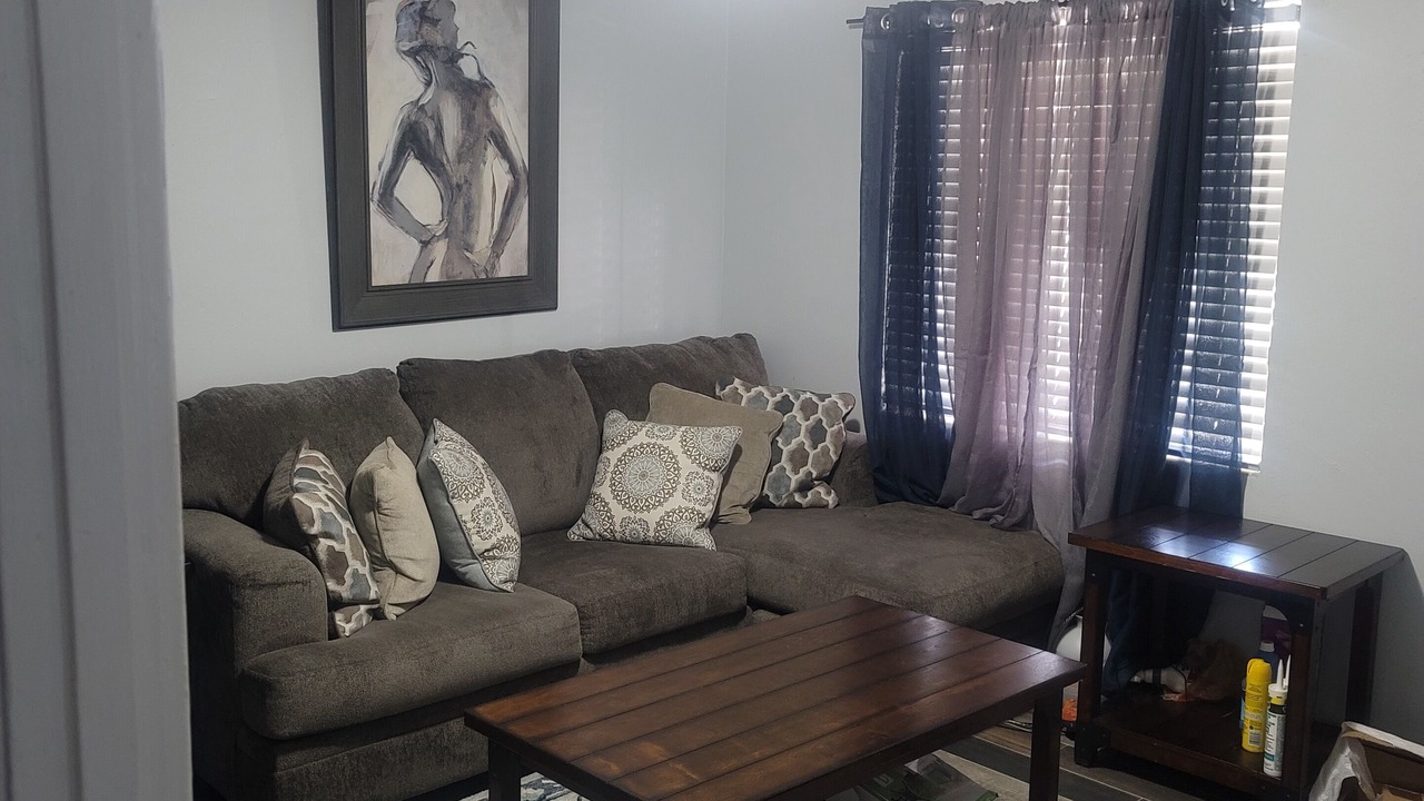 Photo of Livingroom in Jacksonville