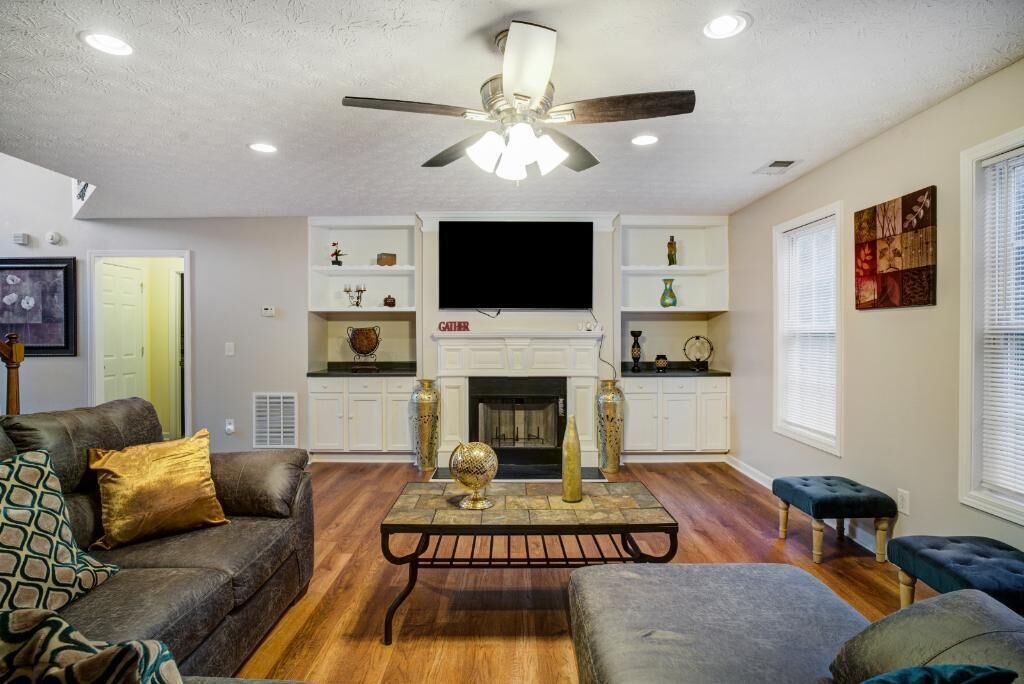 Photo of Livingroom in Conley