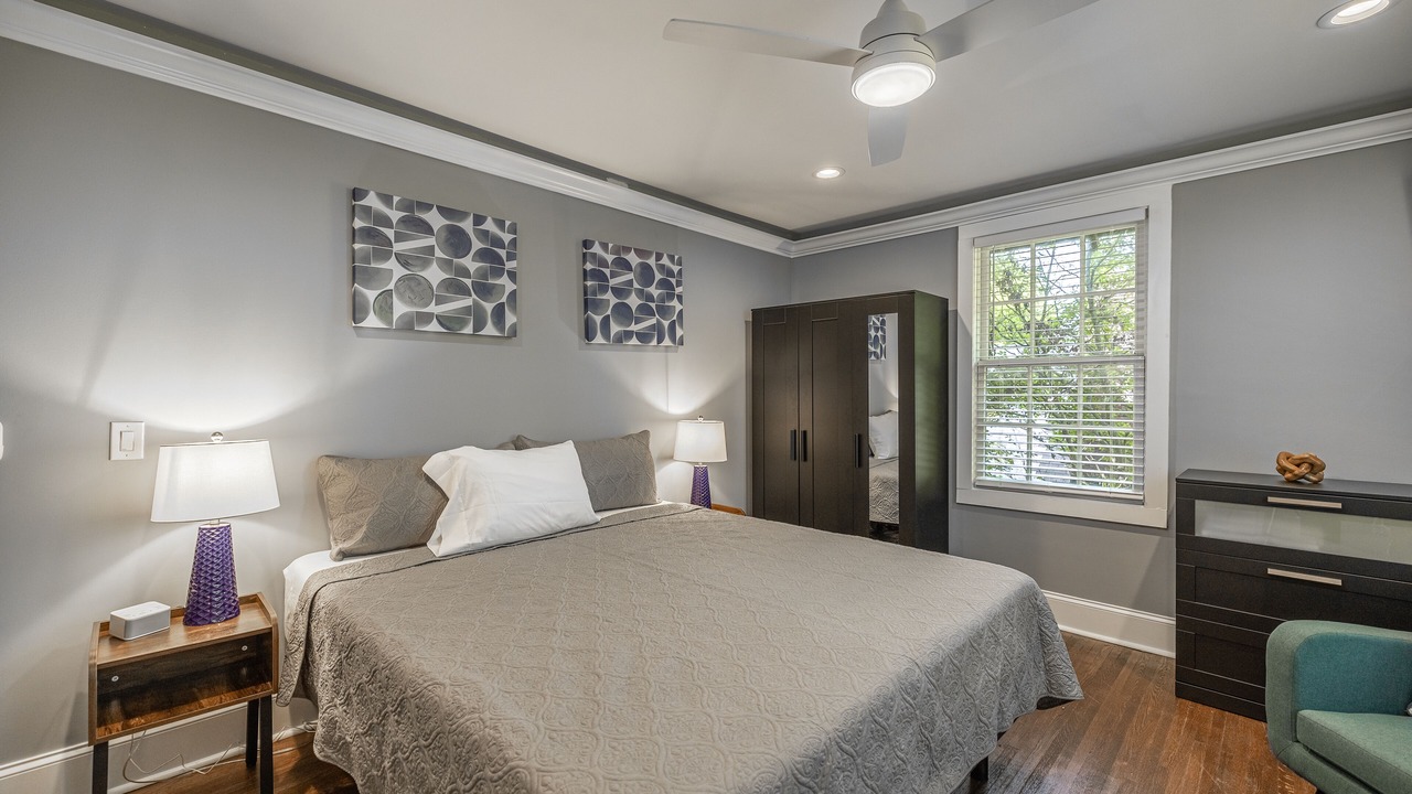 Photo of Bedroom in Wesley Heights