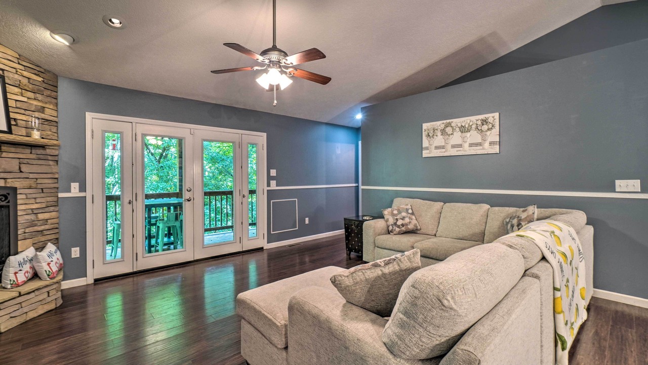 Photo of Livingroom in Sevierville