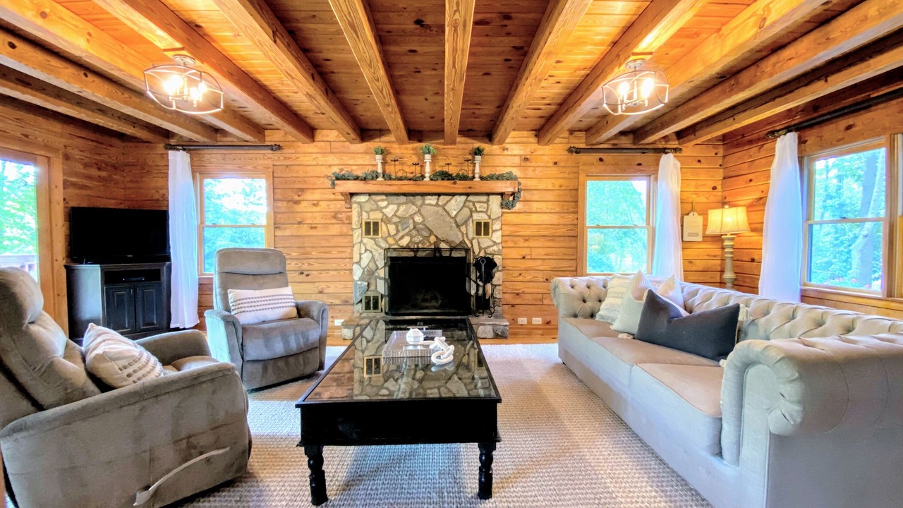 Photo of Livingroom in Mooresville