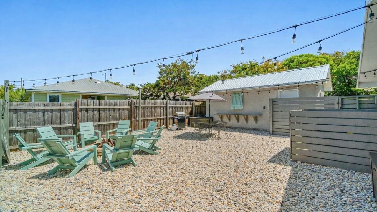 Photo of Patio Balcony in Inlet Beach Heights