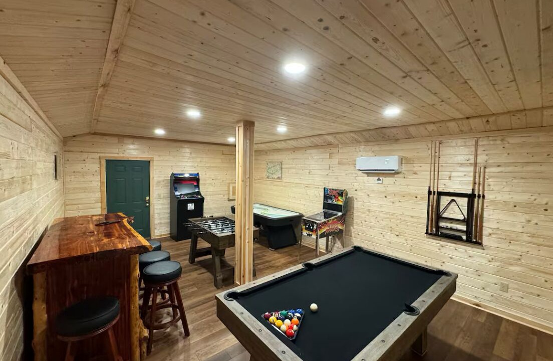 Photo of Bedroom in Rocky Grove