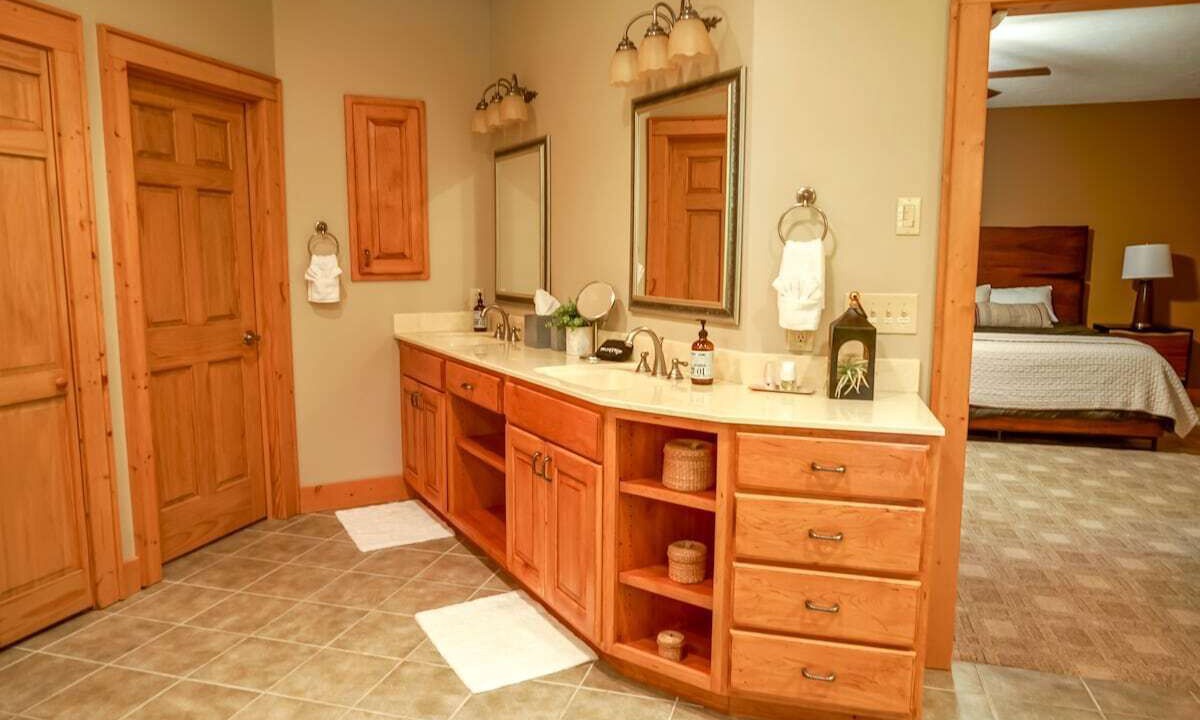 Photo of Bathroom in Maggie Valley