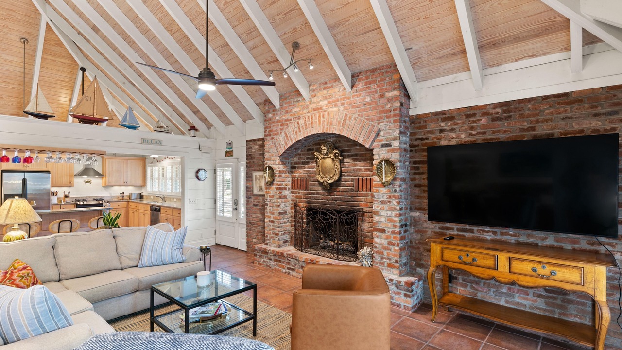 Photo of Livingroom in East Beach