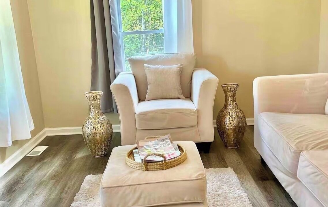 Photo of Livingroom in Macon