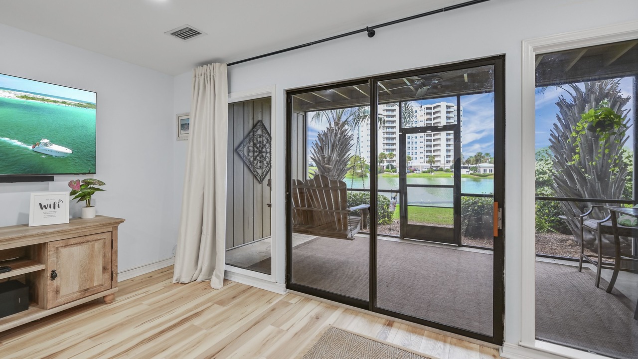 Photo of Livingroom in Miramar Beach