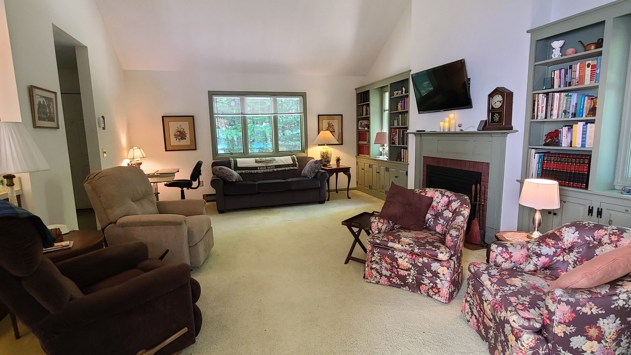 Photo of Livingroom in Fort Ann