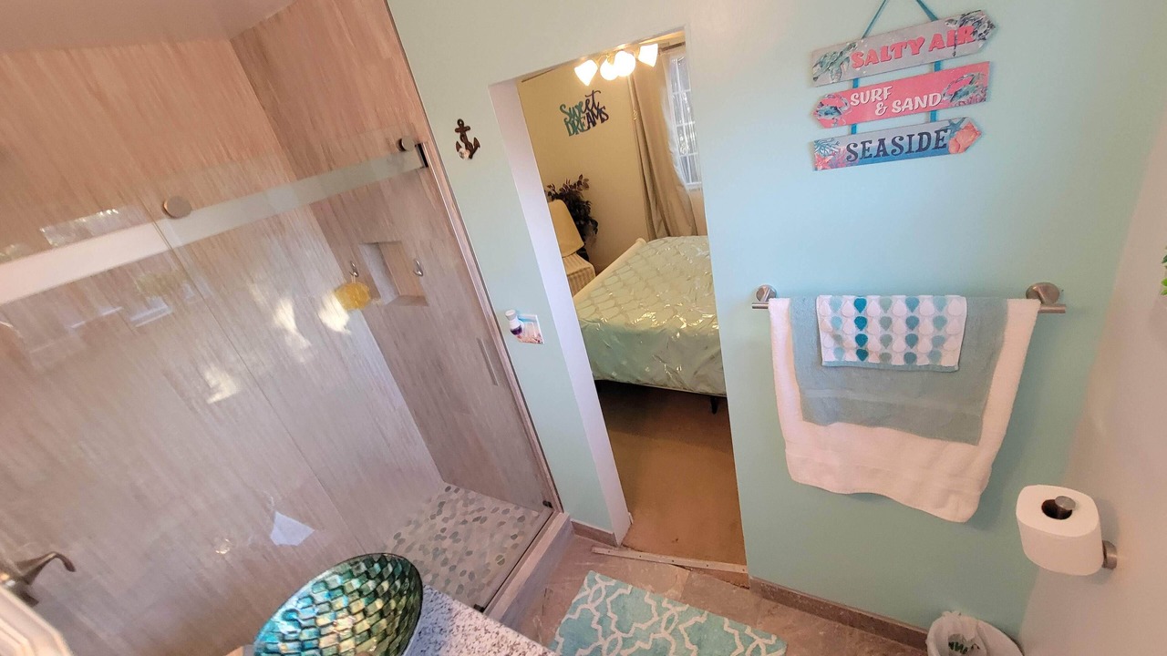 Photo of Bathroom in East Side Capistrano