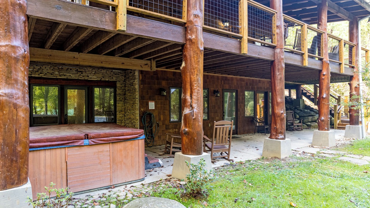 Photo of Patio Balcony in Rocky Grove