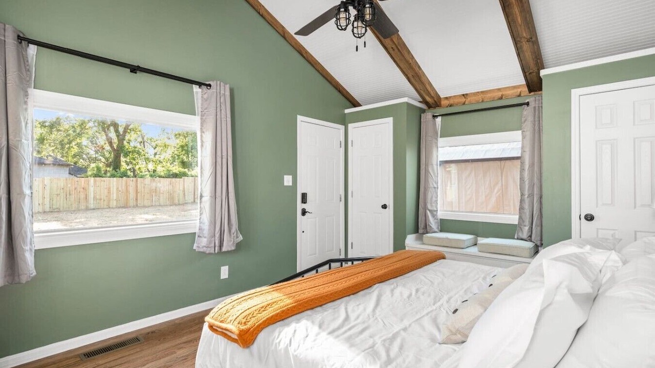 Photo of Bedroom in Macon