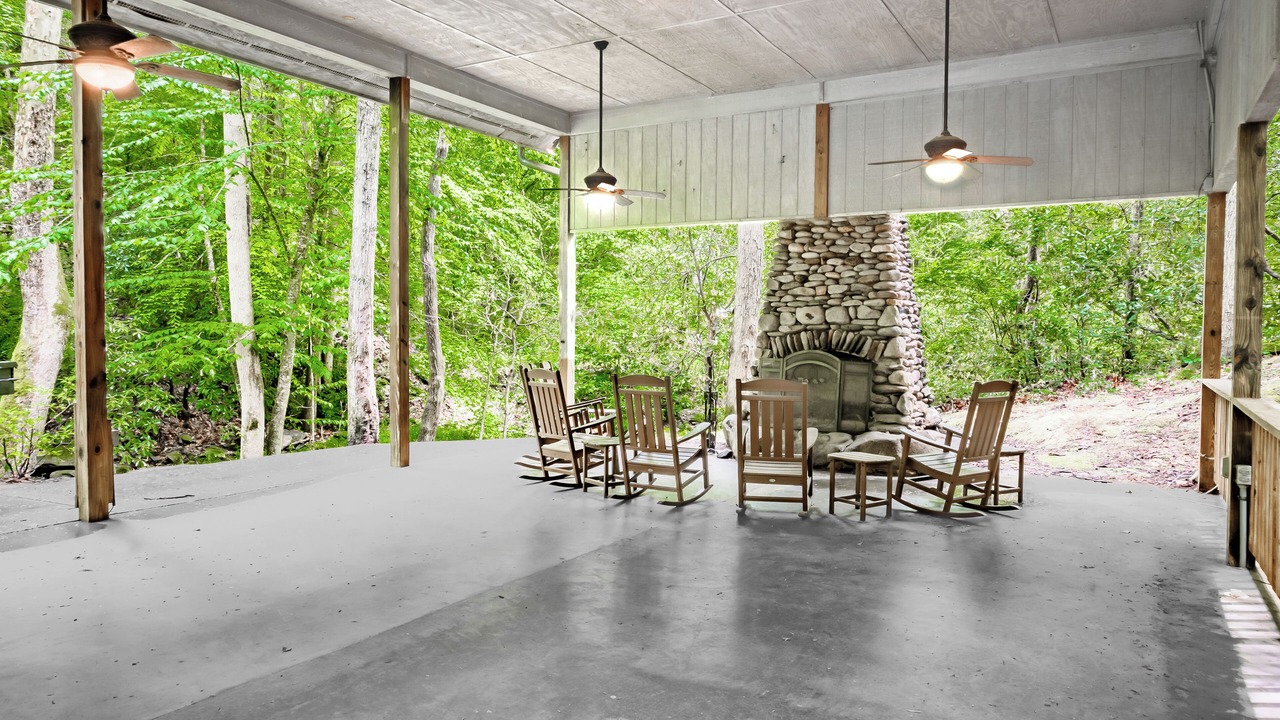 Photo of Patio Balcony in Rocky Grove