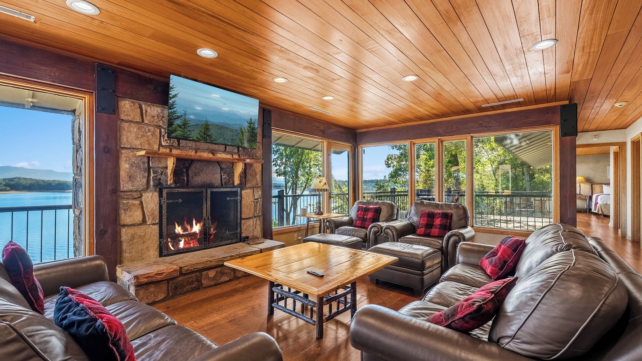 Photo of Livingroom in Dandridge