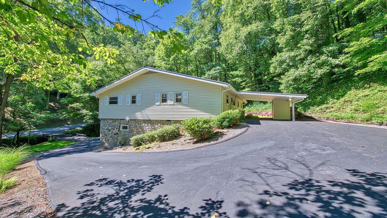 Photo of Outdoor in Waynesville