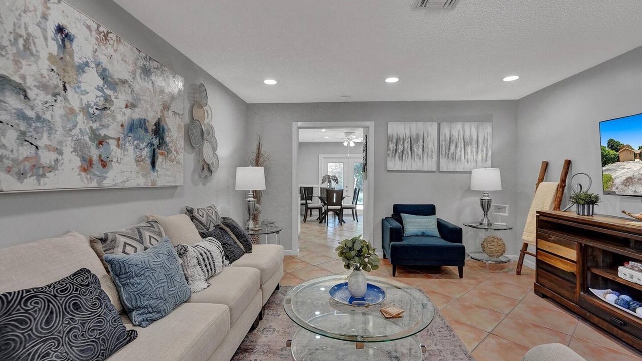 Photo of Livingroom in Hollywood