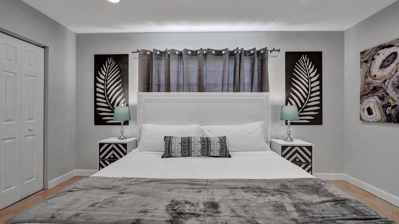 Photo of Bedroom in Hollywood