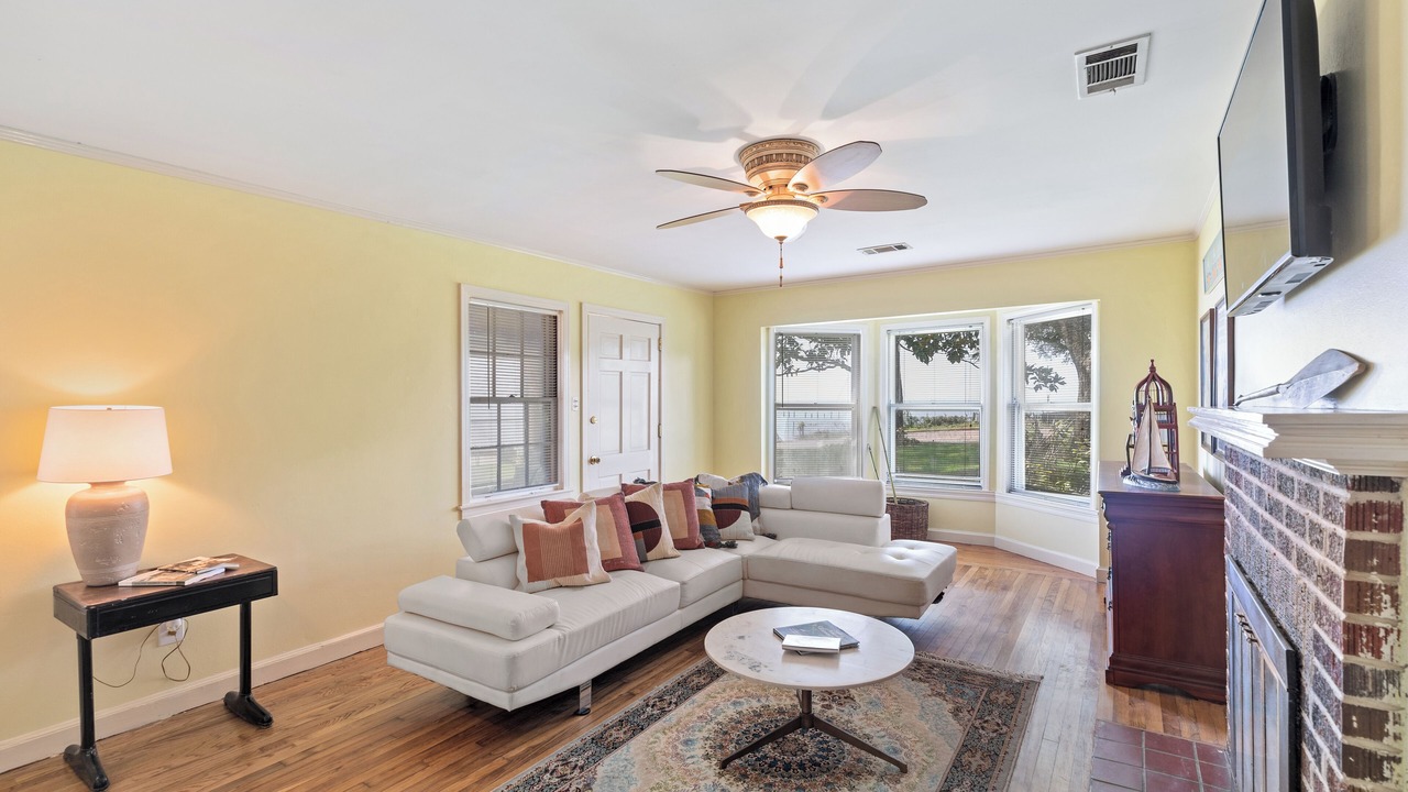 Photo of Livingroom in Driftwood