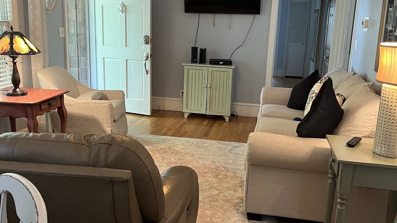 Photo of Livingroom in Woodfin