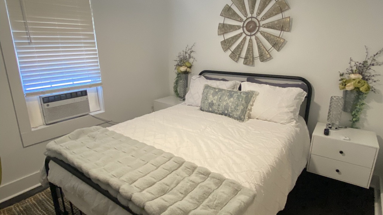 Photo of Bedroom in Guntersville