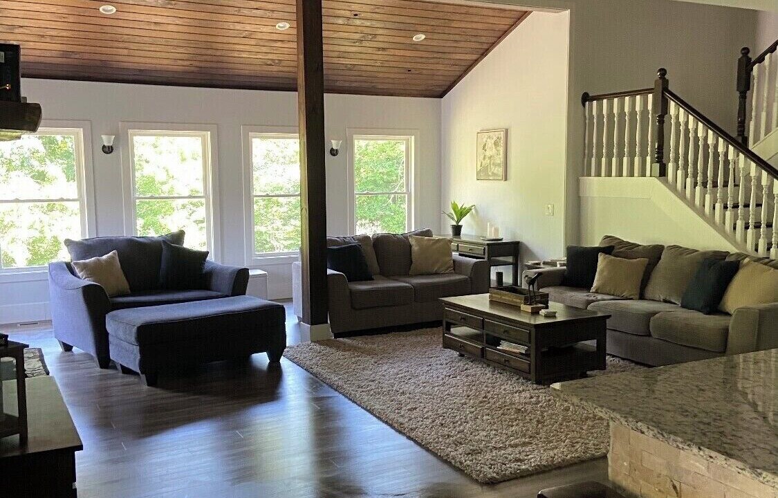 Photo of Livingroom in Asheville