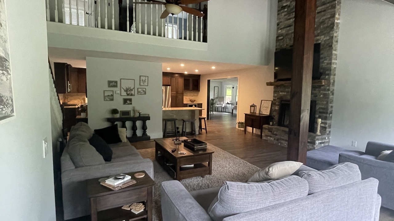 Photo of Livingroom in Asheville