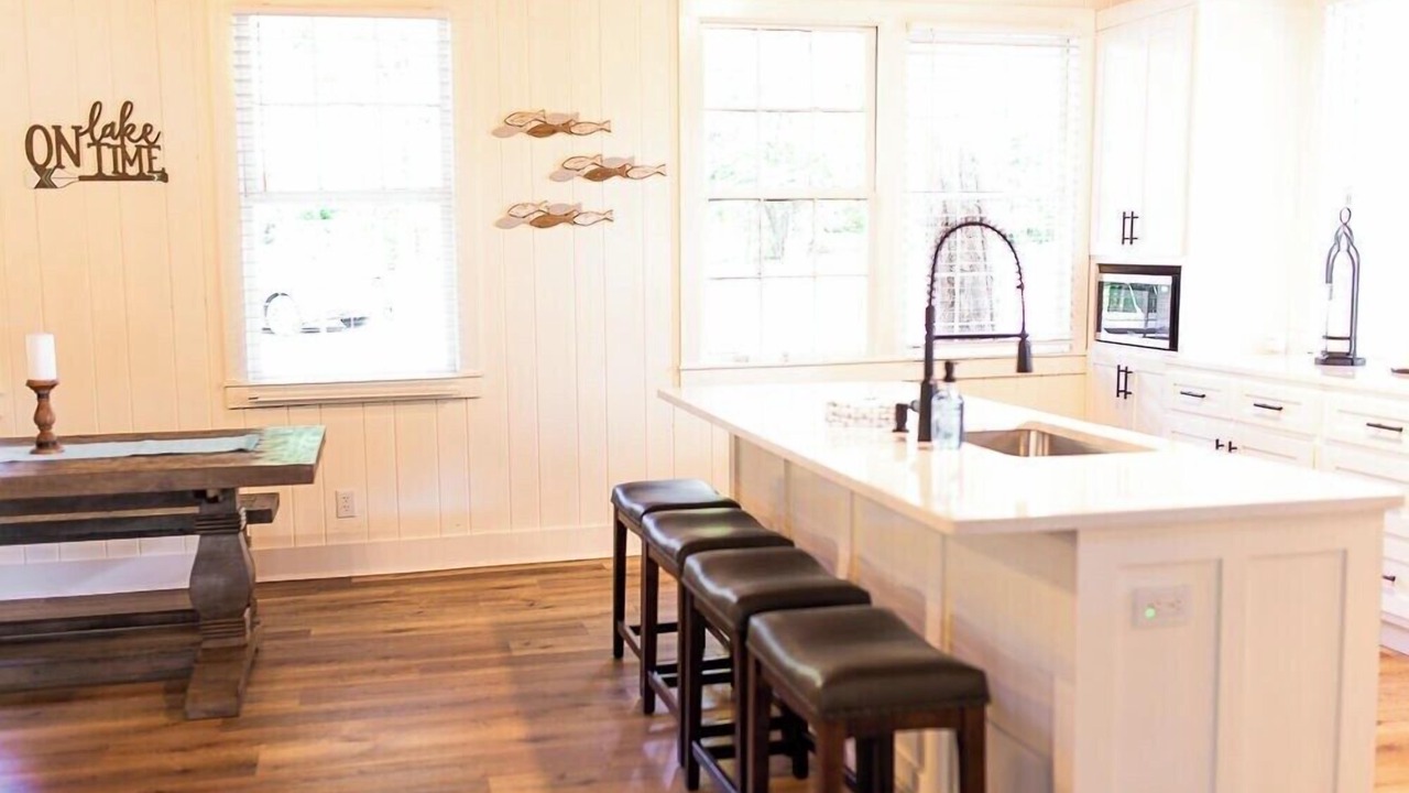 Photo of Kitchen in Guntersville