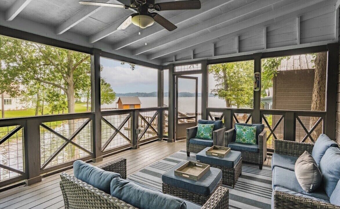Photo of Patio Balcony in Guntersville