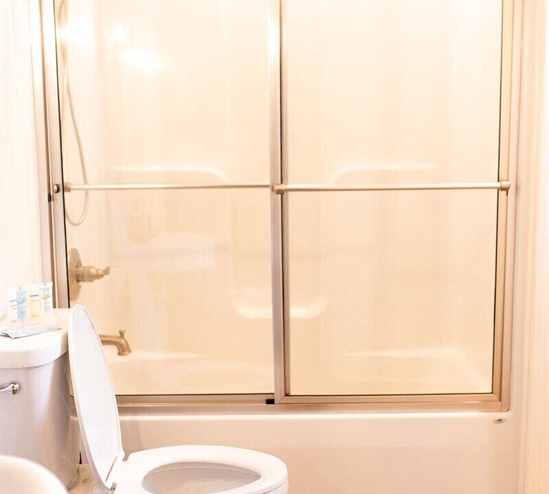 Photo of Bathroom in Guntersville