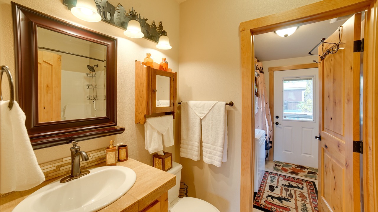 Photo of Bathroom in Baring