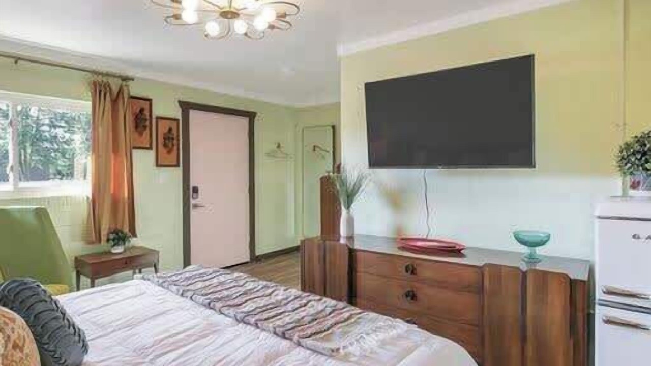 Photo of Bedroom in Trenton