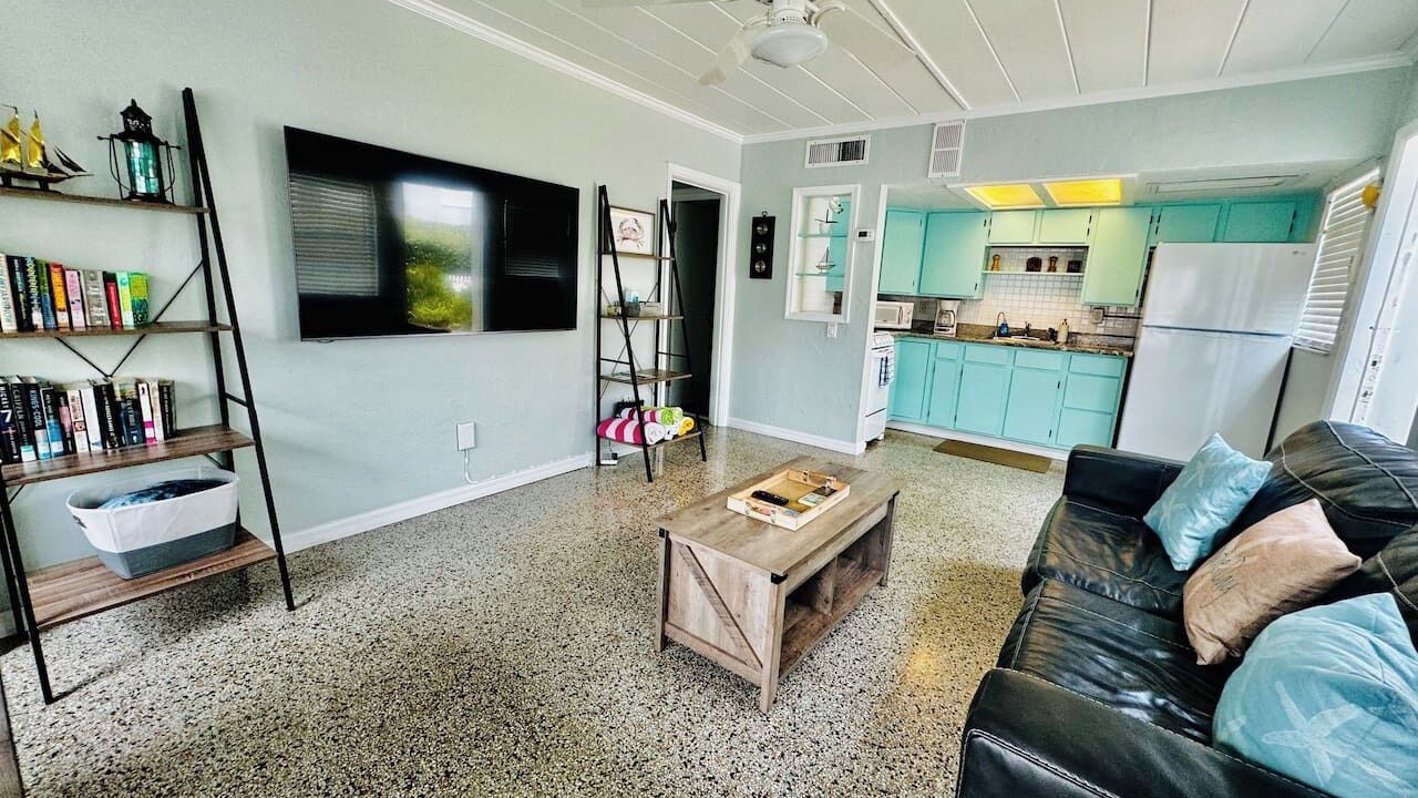 Photo of Livingroom in Independence Square